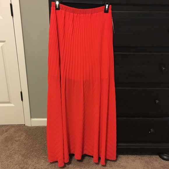 Ya Los Angeles Dresses & Skirts - NWT Coral Maxi Skirt